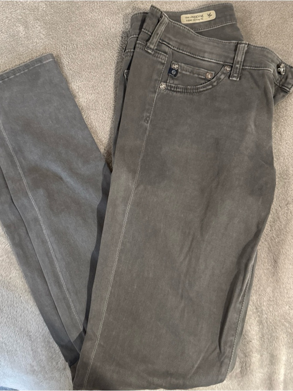 Ag Adriano Goldschmied Women's Skinny Jeans in Charcoal Gray